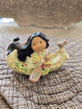 Enesco Friends Of A Feather Native American Figurine Girl In Canoe